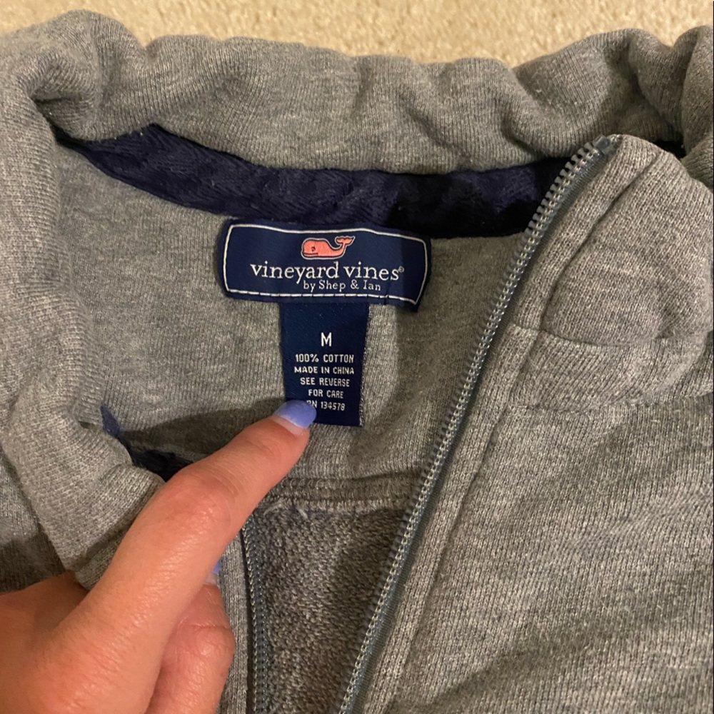 Vineyard Vines Pullover - image 3